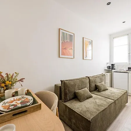 Porte Dauphine - *